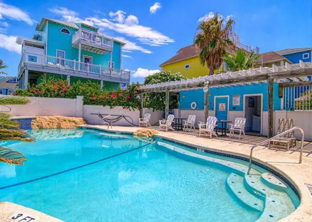 7 Bedroom Home Steps To The Beach With 4 Patios And Pool! Sleeps 20 Port Aransas Buitenkant foto