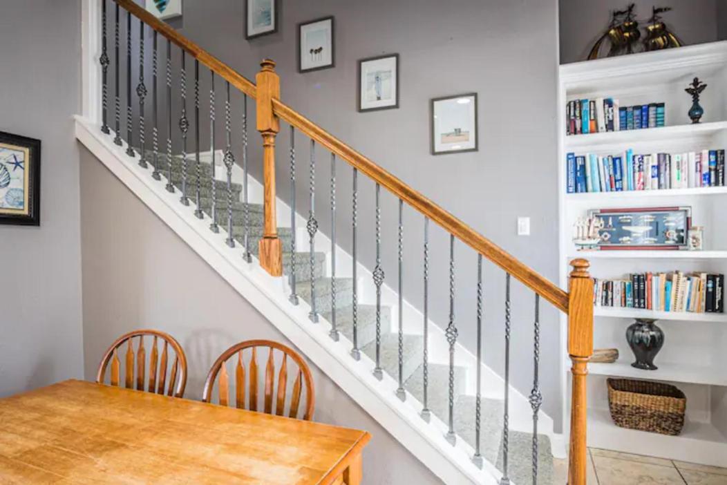 7 Bedroom Home Steps To The Beach With 4 Patios And Pool! Sleeps 20 Port Aransas Buitenkant foto