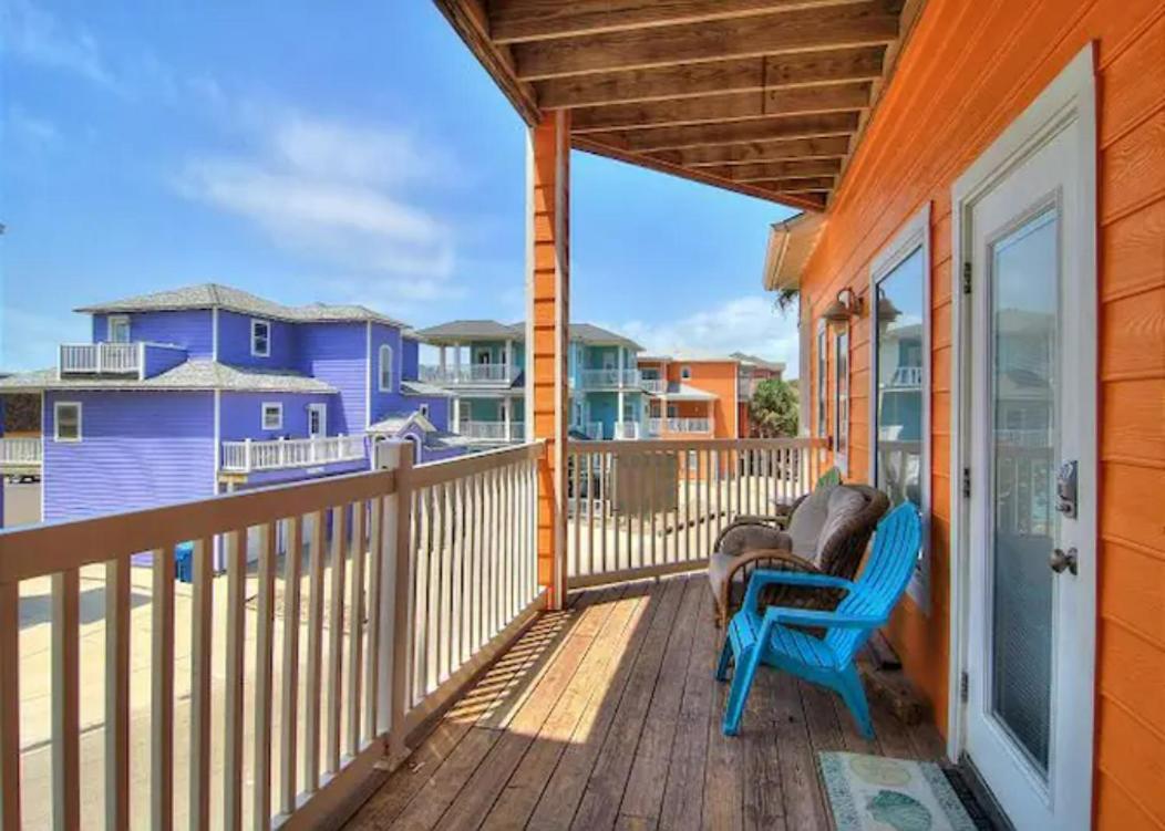 7 Bedroom Home Steps To The Beach With 4 Patios And Pool! Sleeps 20 Port Aransas Buitenkant foto