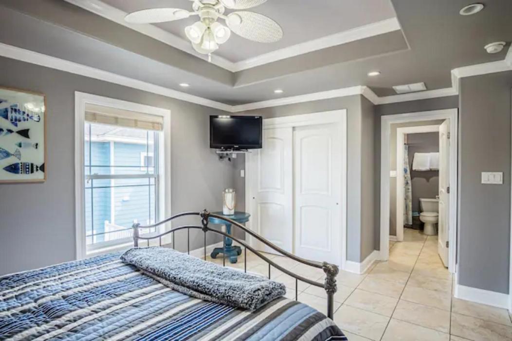 7 Bedroom Home Steps To The Beach With 4 Patios And Pool! Sleeps 20 Port Aransas Buitenkant foto