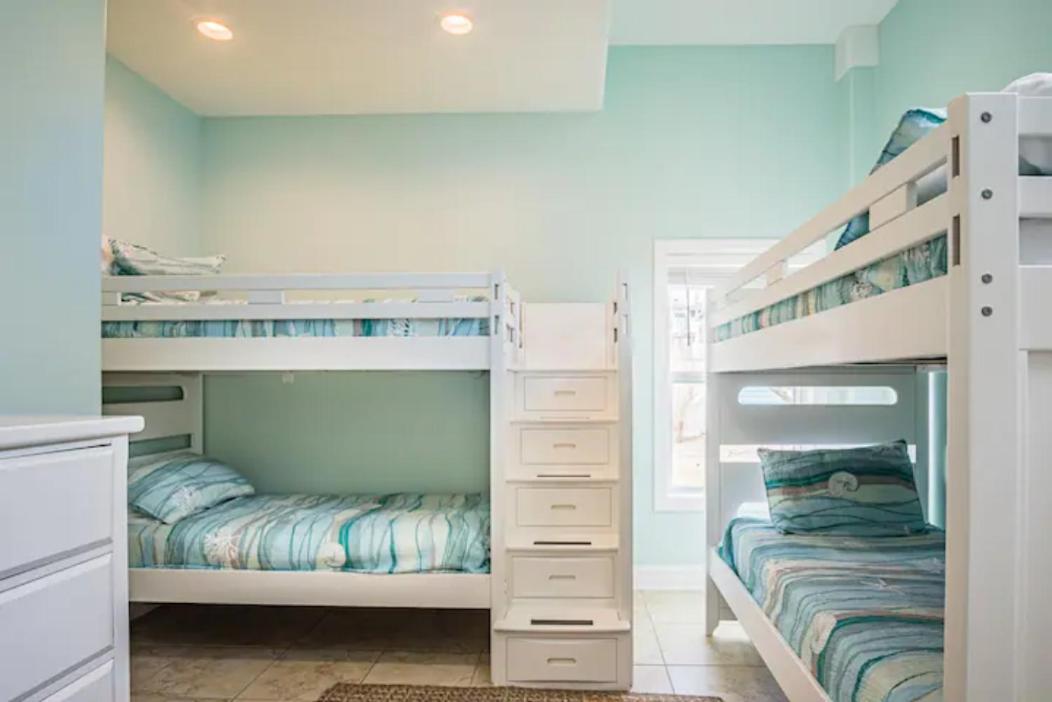 7 Bedroom Home Steps To The Beach With 4 Patios And Pool! Sleeps 20 Port Aransas Buitenkant foto